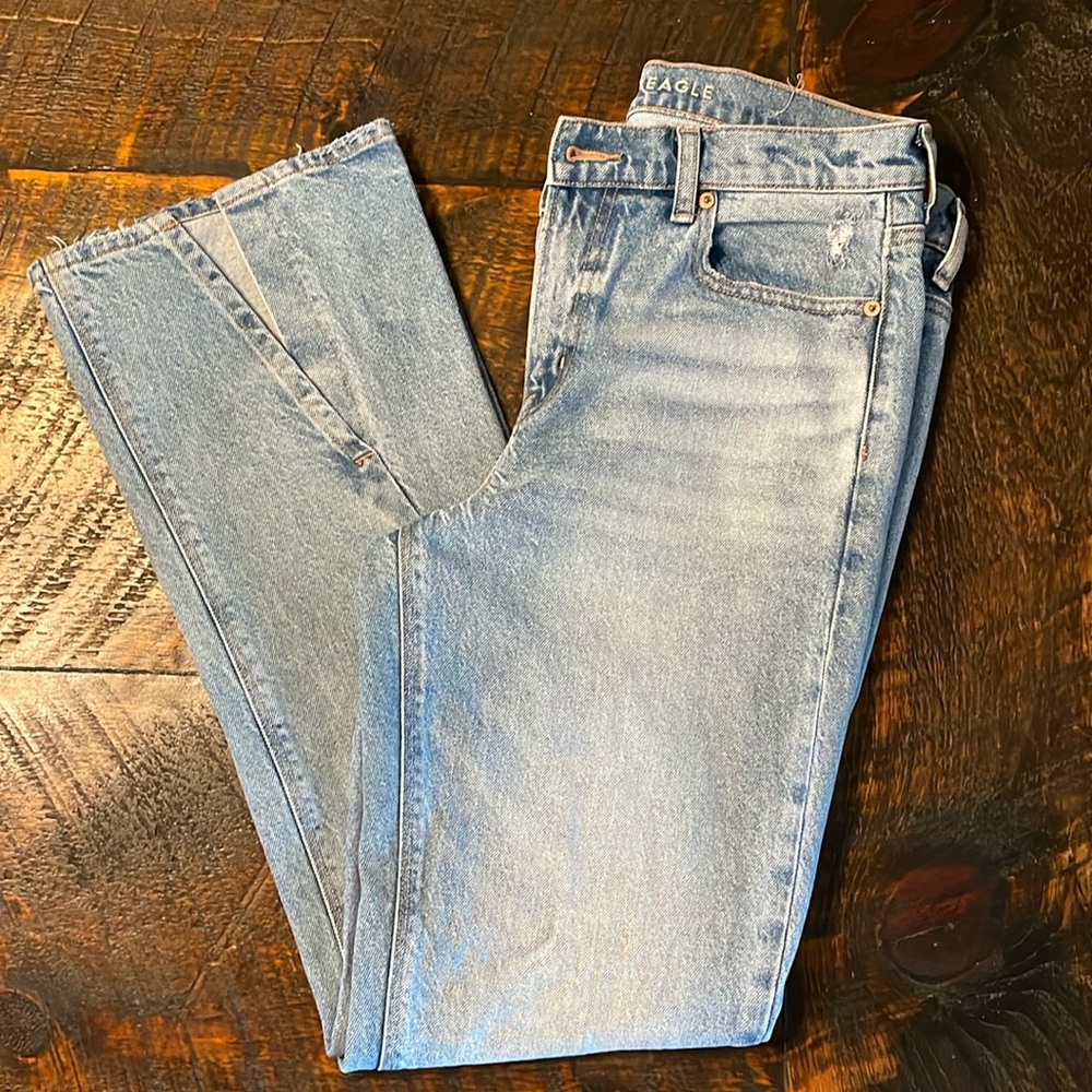 Womens size 8 American Eagle Jeans